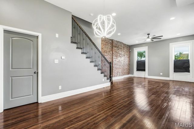2827 Oregon Avenue, St Louis, MO 63118