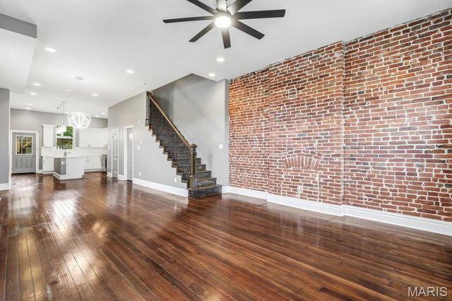 2827 Oregon Avenue, St Louis, MO 63118