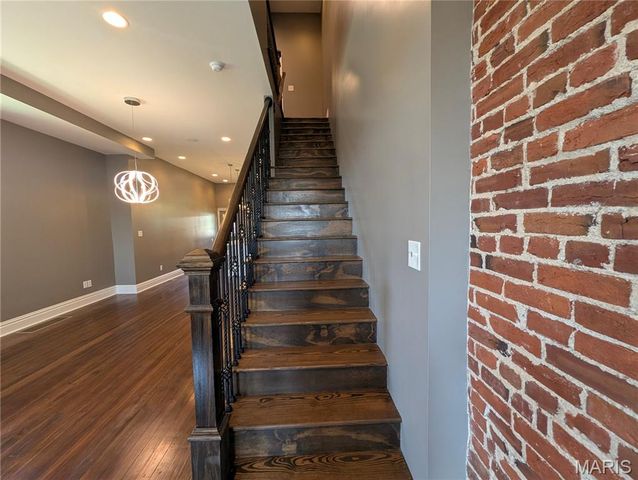 2827 Oregon Avenue, St Louis, MO 63118