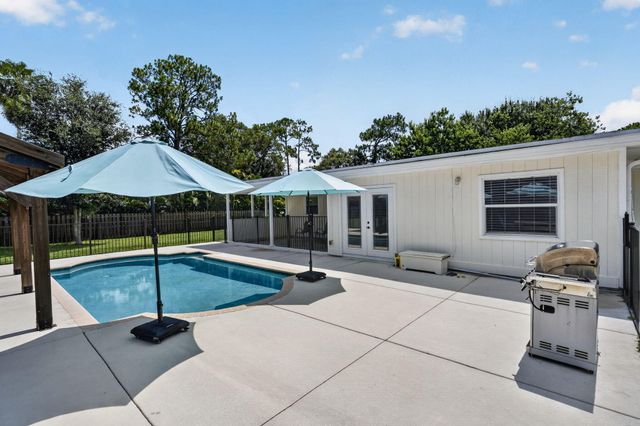 17751 127th Drive N, Jupiter, FL 33478
