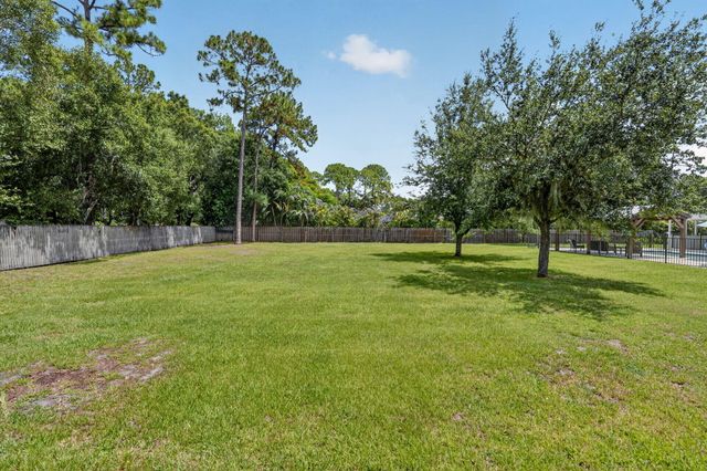 17751 127th Drive N, Jupiter, FL 33478