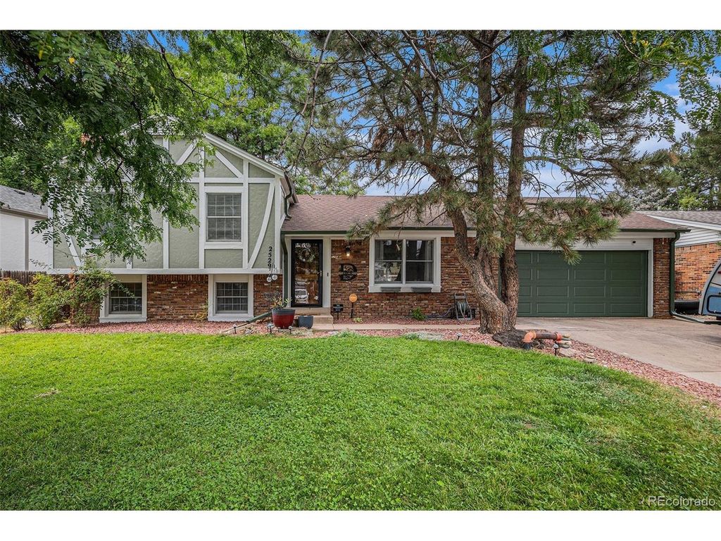 2529 S Fairplay Way, Aurora, CO 80014