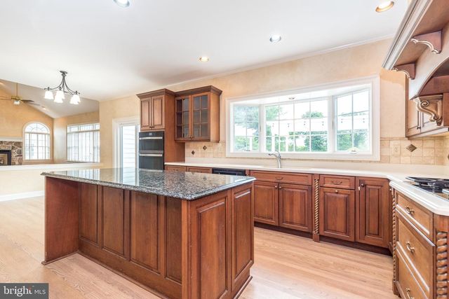 2560 COUNTRY VIEW LN, Harleysville, PA 19438