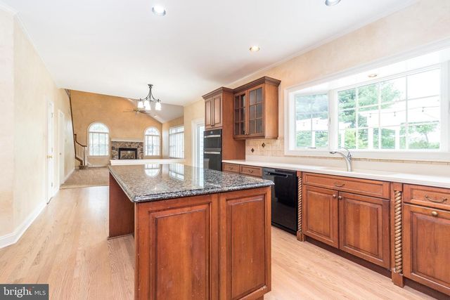 2560 COUNTRY VIEW LN, Harleysville, PA 19438