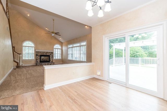 2560 COUNTRY VIEW LN, Harleysville, PA 19438
