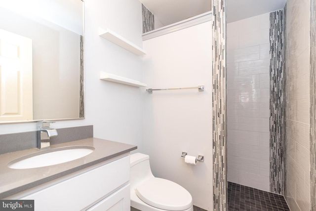 2560 COUNTRY VIEW LN, Harleysville, PA 19438