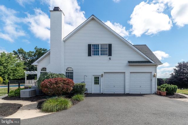 2560 COUNTRY VIEW LN, Harleysville, PA 19438
