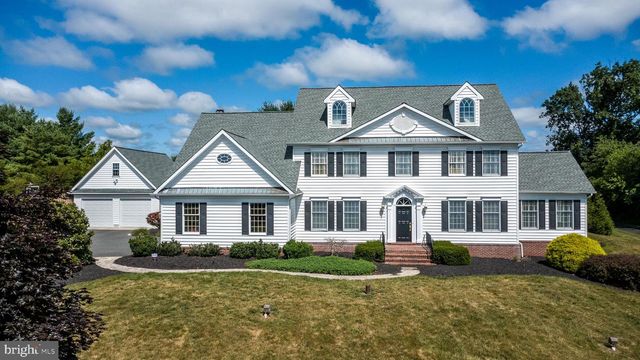 2560 COUNTRY VIEW LN, Harleysville, PA 19438