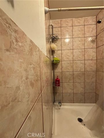 10821 Compton, Los Angeles, CA 90059