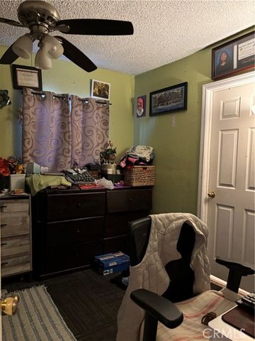 10821 Compton, Los Angeles, CA 90059