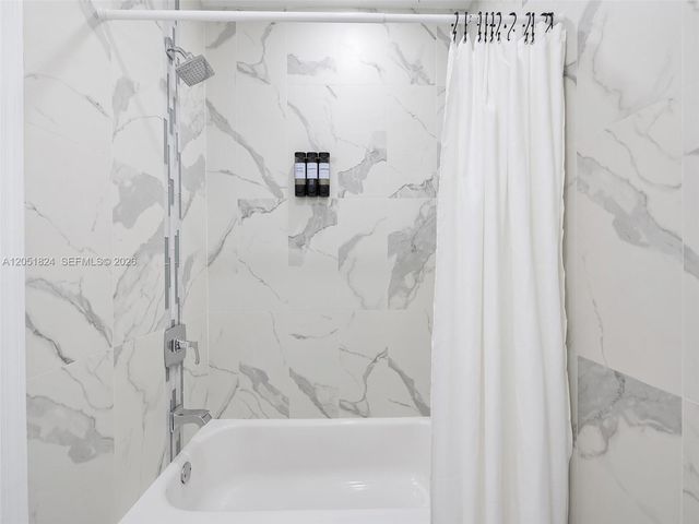 2301 E Las Olas Boulevard, Fort Lauderdale, FL 33301