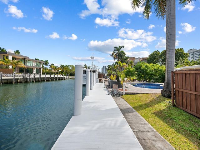 2301 E Las Olas Boulevard, Fort Lauderdale, FL 33301