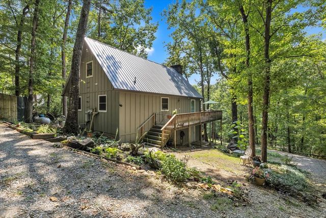 402 Sun Mountain Dr, Chatsworth, GA 30705