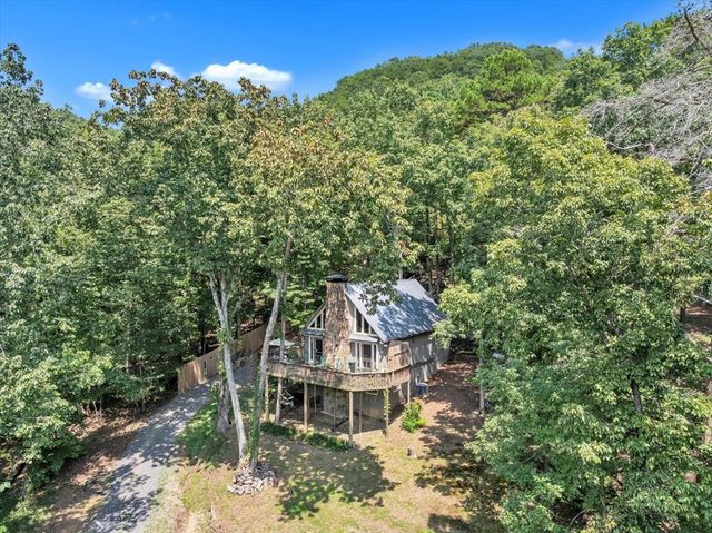402 Sun Mountain Dr, Chatsworth, GA 30705