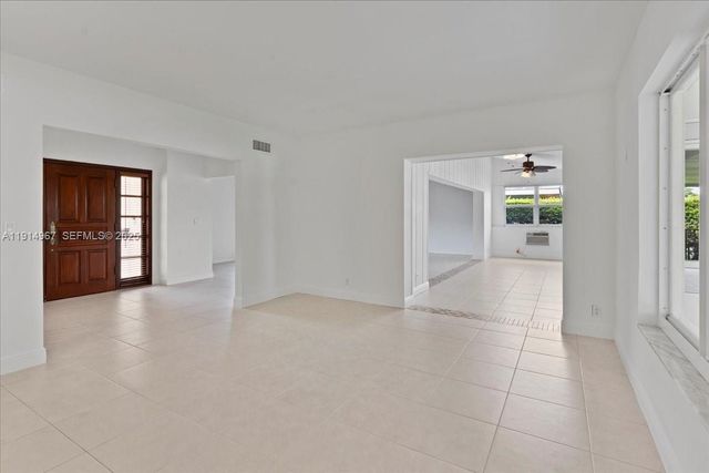 1961 NE 188th Street, Miami, FL 33179