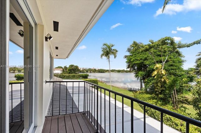 1961 NE 188th Street, Miami, FL 33179
