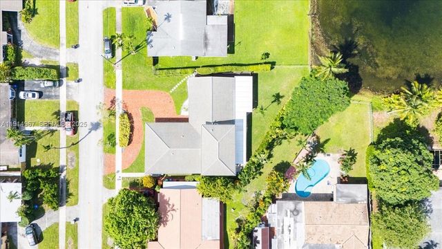1961 NE 188th Street, Miami, FL 33179