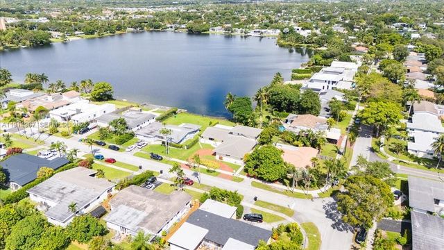 1961 NE 188th Street, Miami, FL 33179