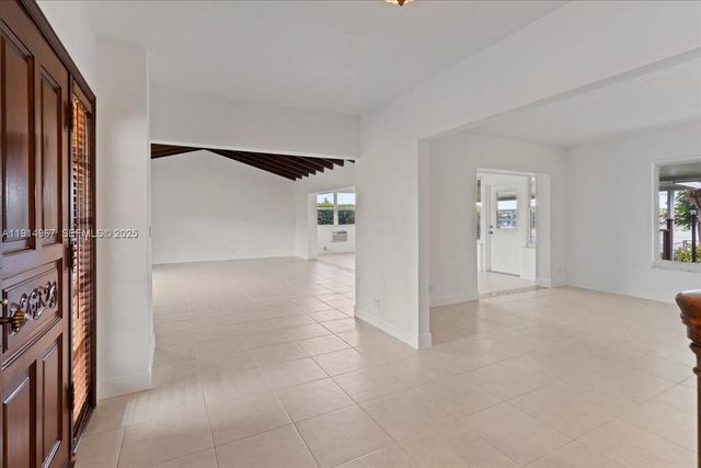 1961 NE 188th Street, Miami, FL 33179