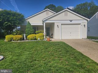 68 FINCHLEY CT, Southampton, NJ 08088