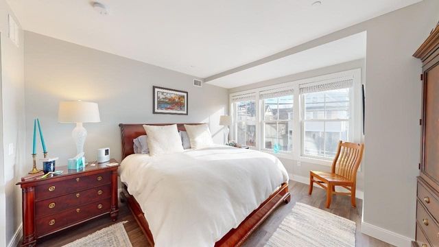 259 Walden St. 104, Cambridge, MA 02138