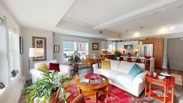 259 Walden St. 104, Cambridge, MA 02138