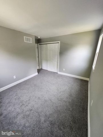 52 GREENBRIDGE DR, Newark, DE 19713