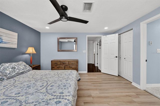 10262 MEMORIAL HIGHWAY, Tampa, FL 33615