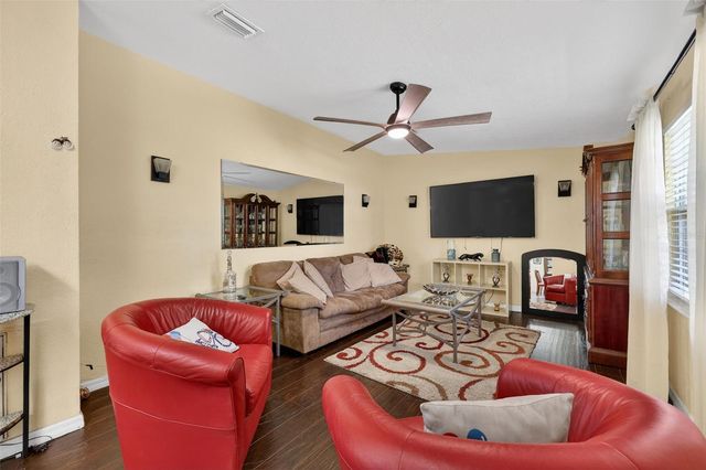 10262 MEMORIAL HIGHWAY, Tampa, FL 33615