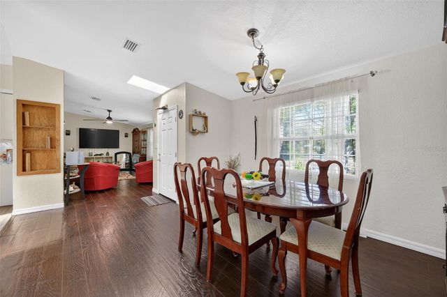 10262 MEMORIAL HIGHWAY, Tampa, FL 33615