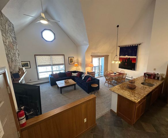 4 Sportscenter Village Way B33, Dover, VT 05356