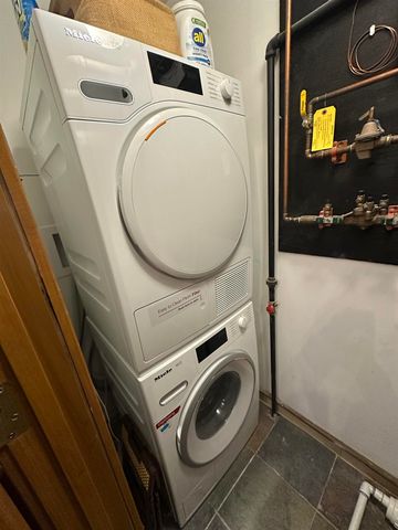 4 Sportscenter Village Way B33, Dover, VT 05356