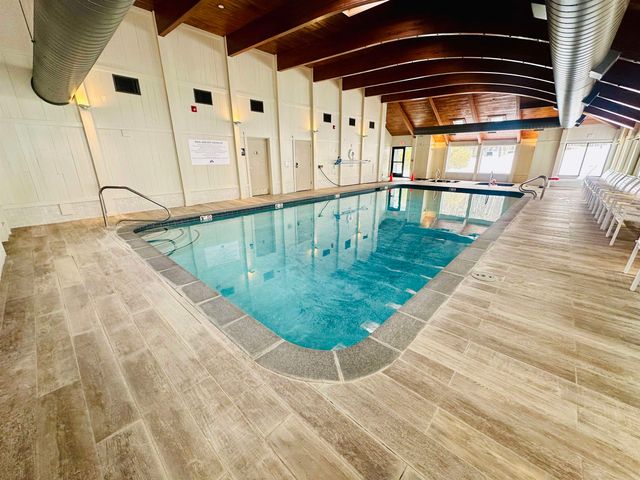 4 Sportscenter Village Way B33, Dover, VT 05356