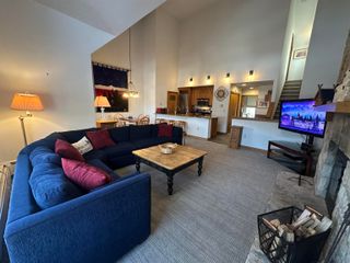 4 Sportscenter Village Way B33, Dover, VT 05356