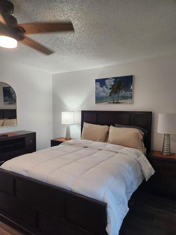 102 E Westbury 102, Deerfield Beach, FL 33442