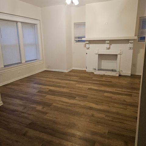 5236 W Washington Boulevard 1, Chicago, IL 60644