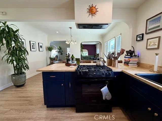 7819 S Harvard, Los Angeles, CA 90047