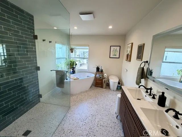 7819 S Harvard, Los Angeles, CA 90047