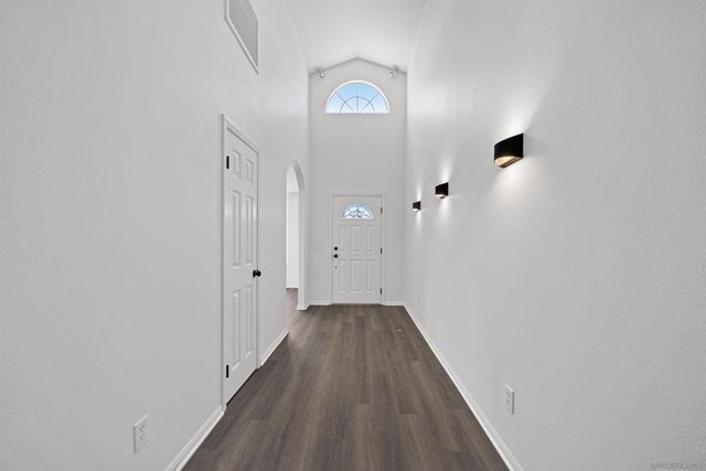 1721 Plumeria Dr., El Cajon, CA 92021