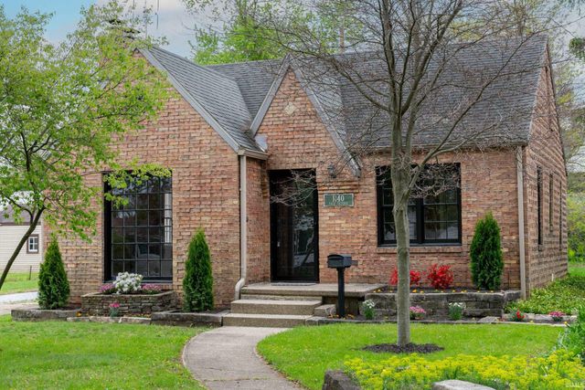 1140 E Victoria Street, South Bend, IN 46614