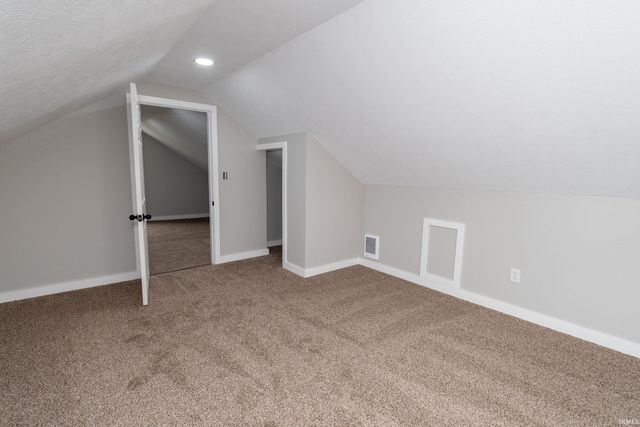 1140 E Victoria Street, South Bend, IN 46614