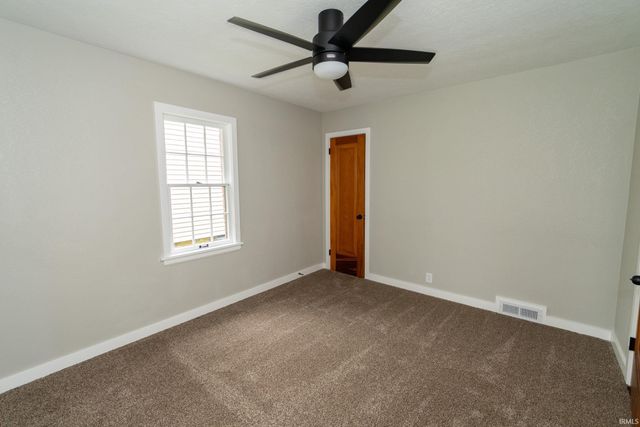 1140 E Victoria Street, South Bend, IN 46614