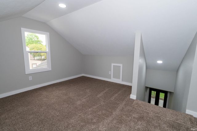1140 E Victoria Street, South Bend, IN 46614