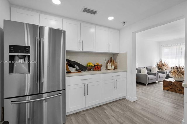 3711 SW 27th Ter, Miami, FL 33134