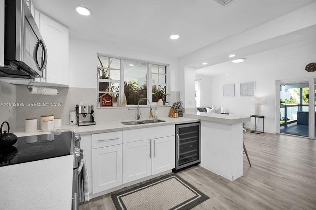 3711 SW 27th Ter, Miami, FL 33134