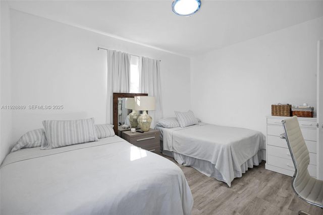 3711 SW 27th Ter, Miami, FL 33134