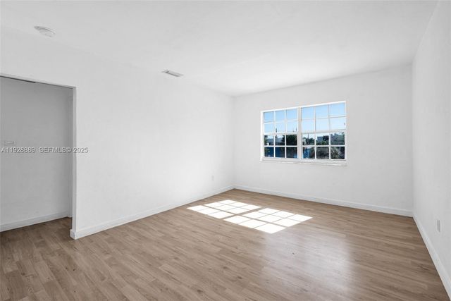 3711 SW 27th Ter, Miami, FL 33134