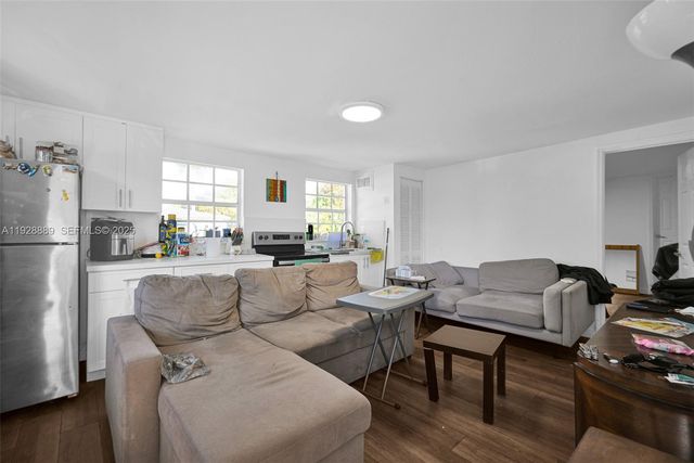 3711 SW 27th Ter, Miami, FL 33134