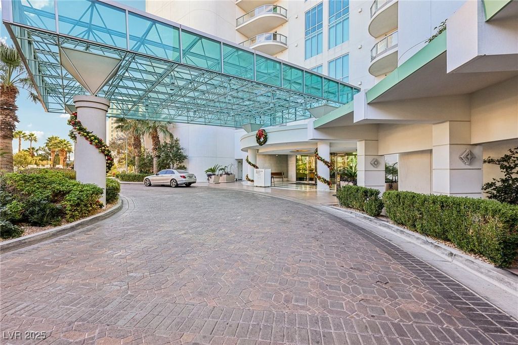 222 Karen Avenue 2608, Las Vegas, NV 89109