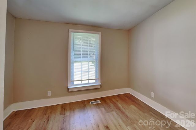 318 Bruce Avenue, Mooresville, NC 28115